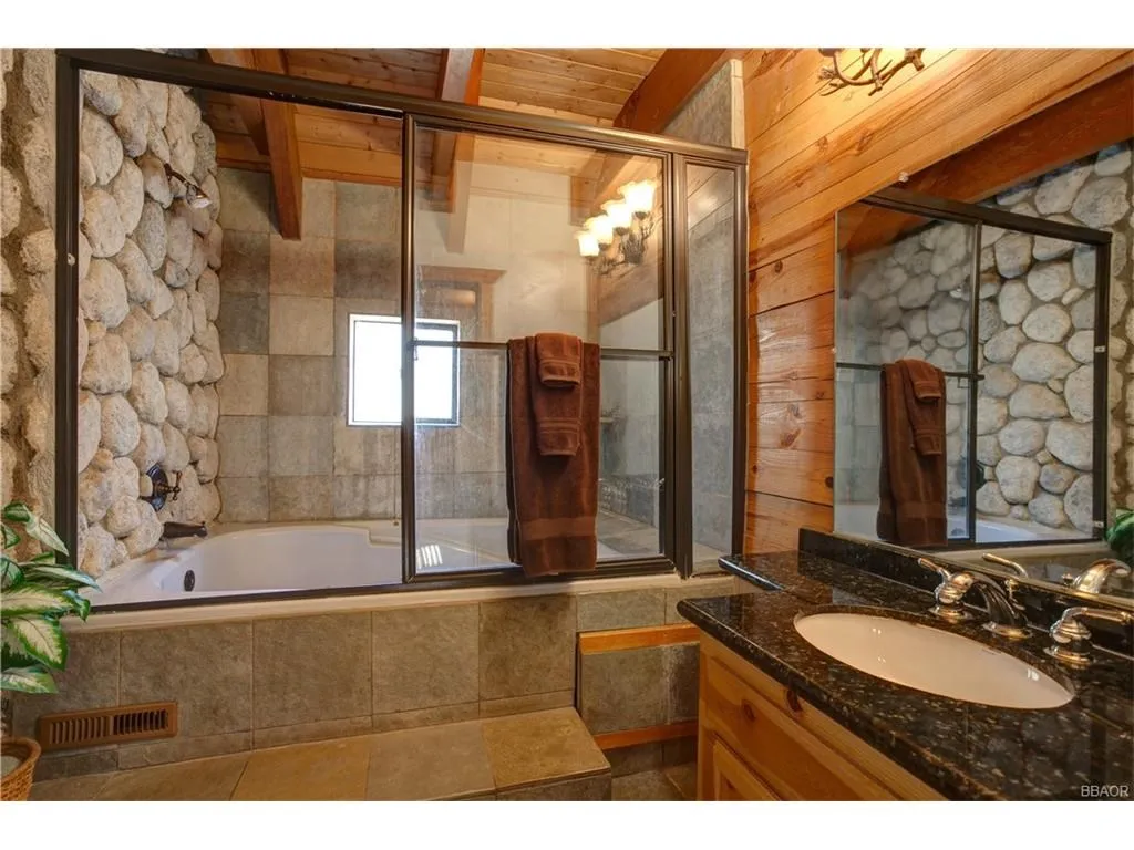 Additional image 12 of 39697 Lake Drive, Big Bear, CA 92315