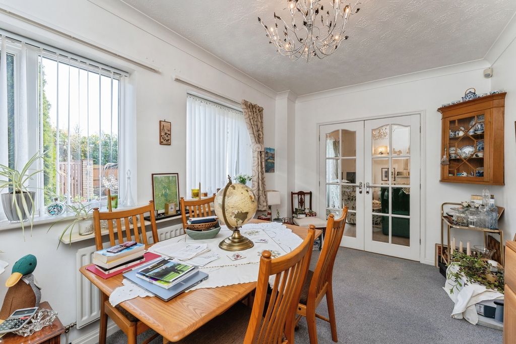 Additional image 7 of 4 bed detached house for saleManor Park Drive, Great Sutton, Ellesmere Port, Cheshire CH66