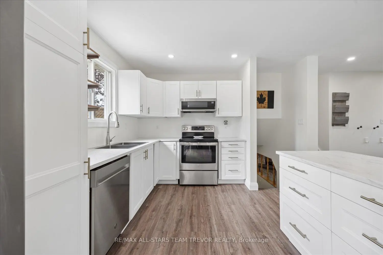 11 Halmar Park Road photo 4