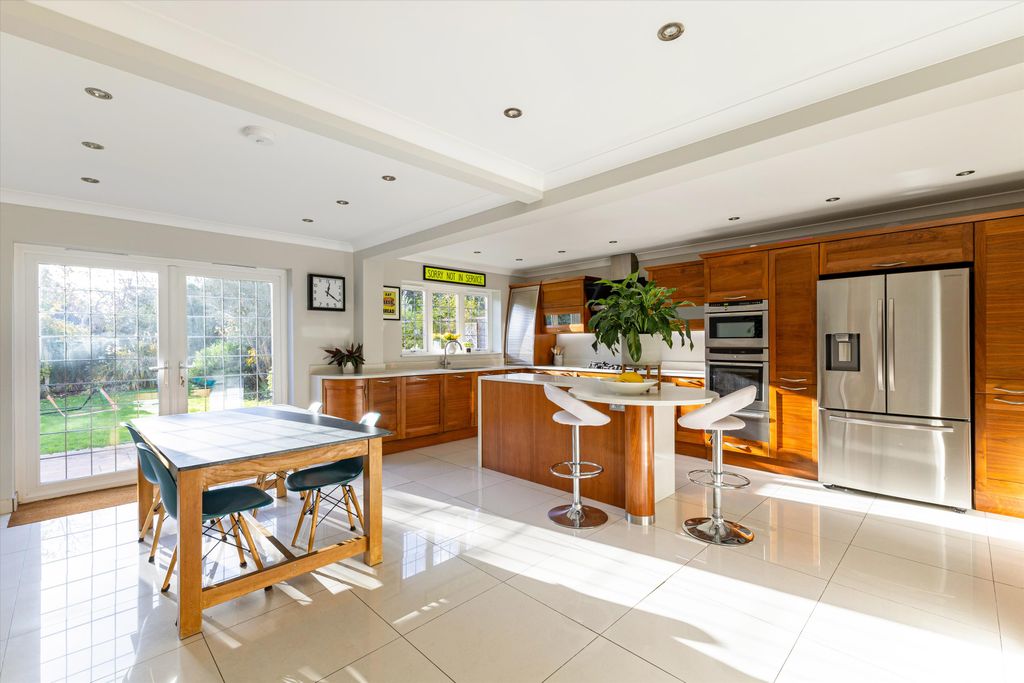 Additional image 9 of 5 bed detached house for saleSimons Walk, Englefield Green, Egham, Surrey TW20