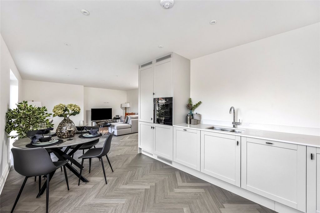 Additional image 8 of 2 bed flat for salePlot 4 Muir Lane, Thorpe, Surrey TW20