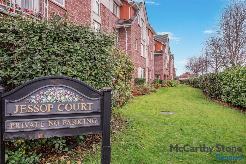 2 bed flat for saleJessop Court, Chester Road, Little Sutton, Ellesmere Port CH66