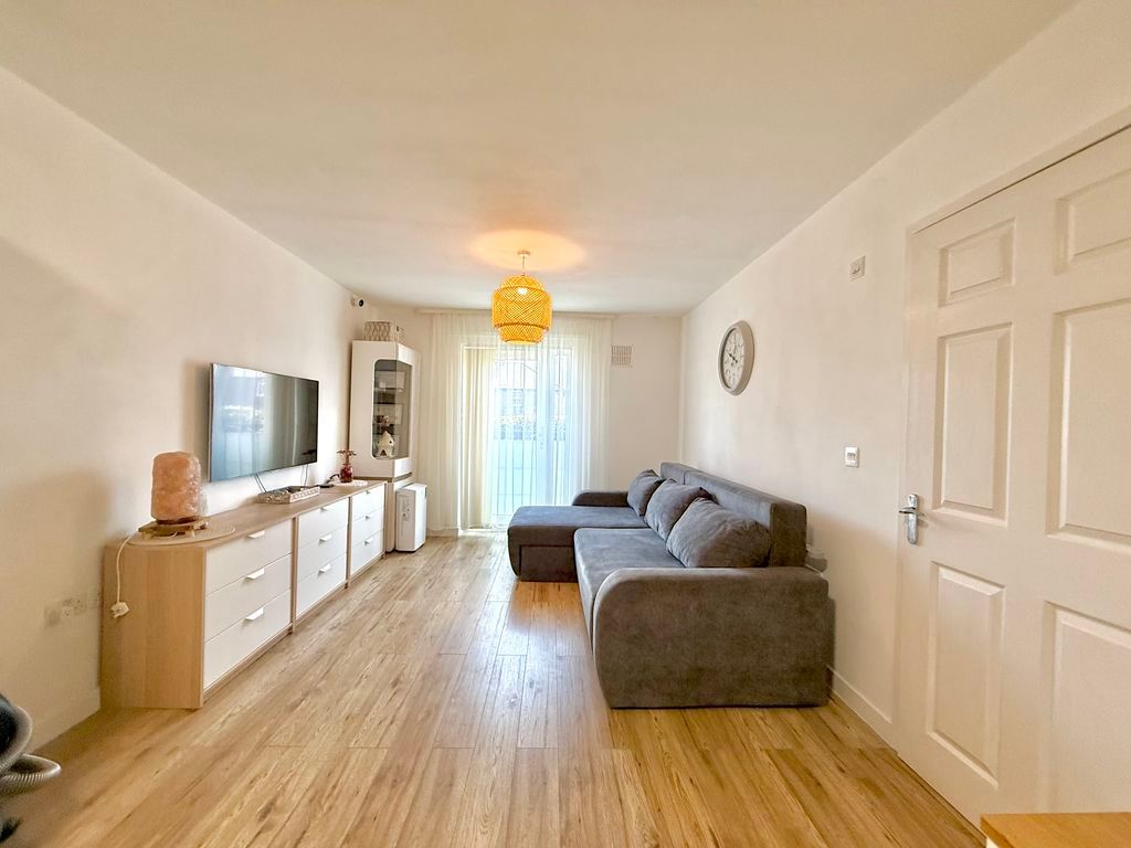 Additional image 8 of 1 bed flat for saleDaimler Drive, Dunstable LU6