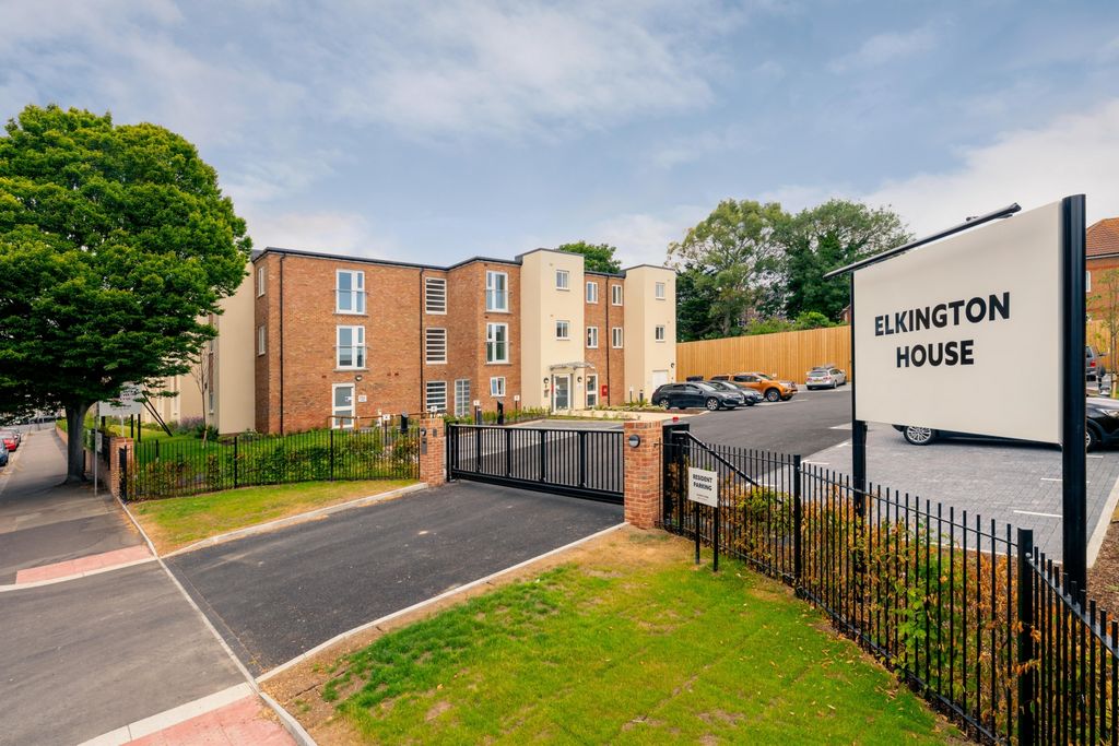 Additional image 20 of 2 bed flat for saleCharlton Green, Dover CT16