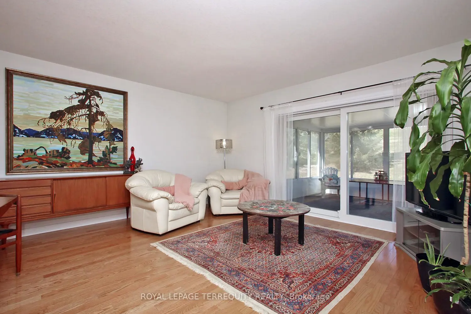 123 Village Crescent 69 photo 5