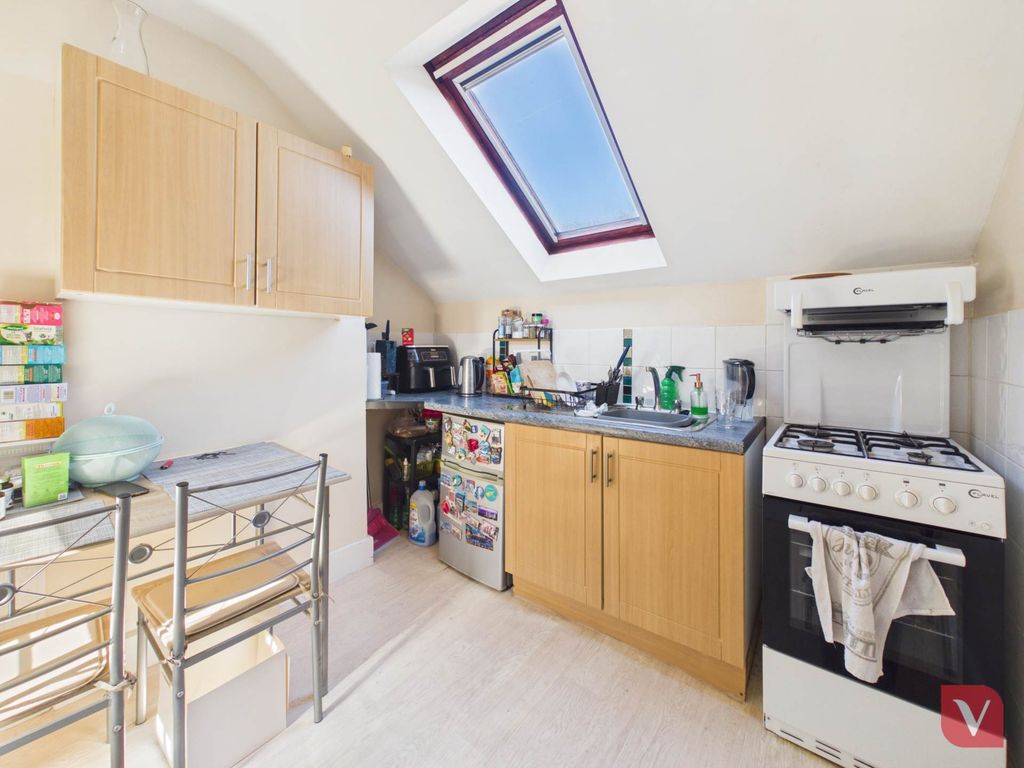 Additional image 20 of 8 bed detached house for saleHigh Street South, Dunstable LU6