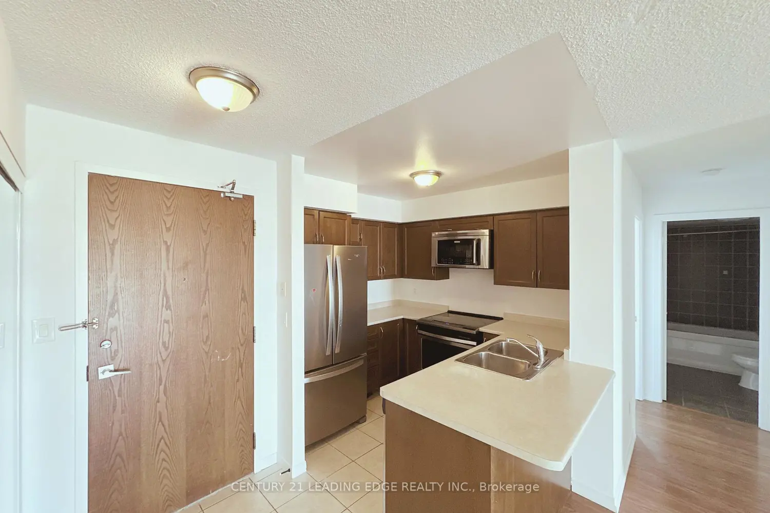 Additional image 8 of 2772 Keele Street 603