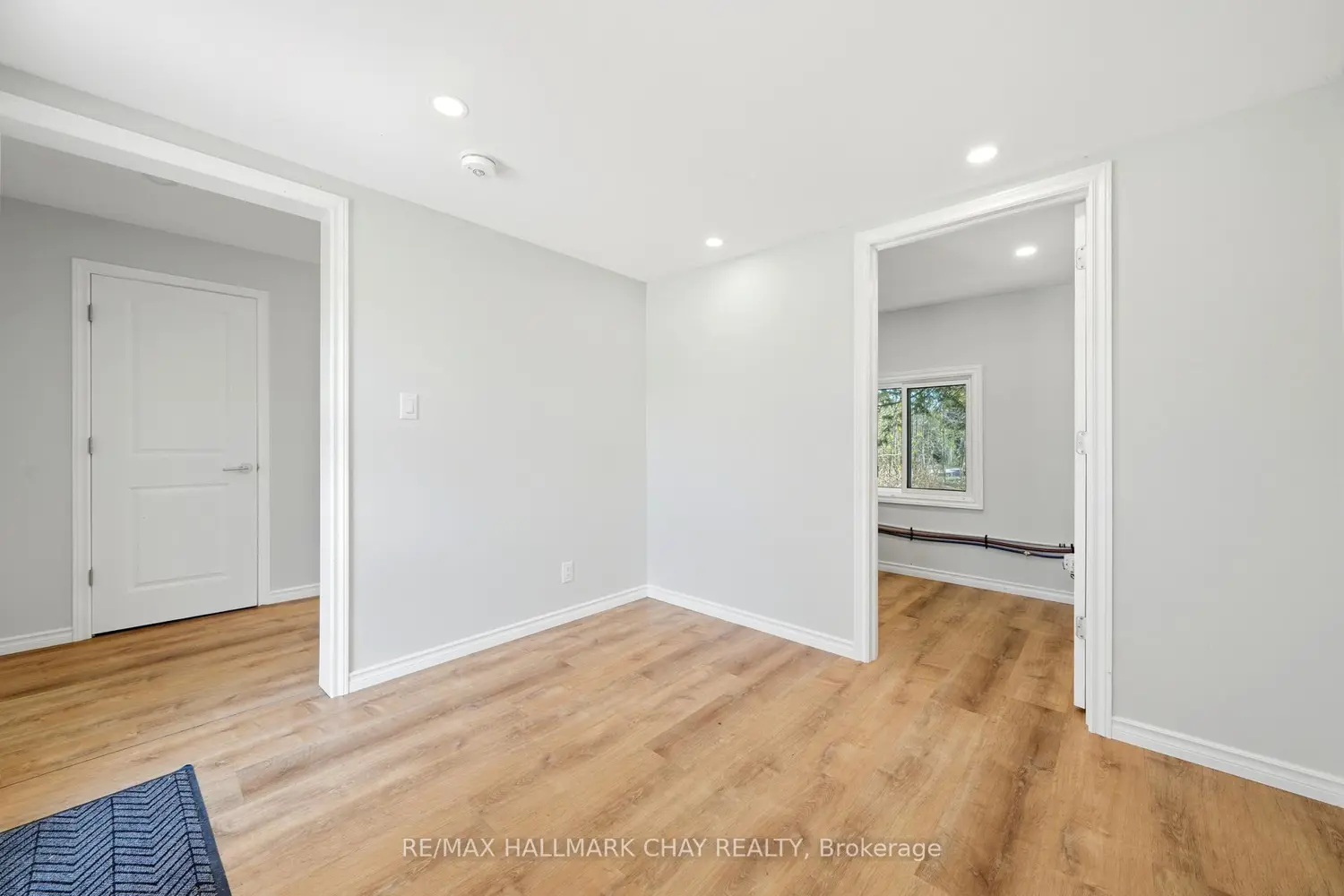 71 Lakeshore Road photo 5