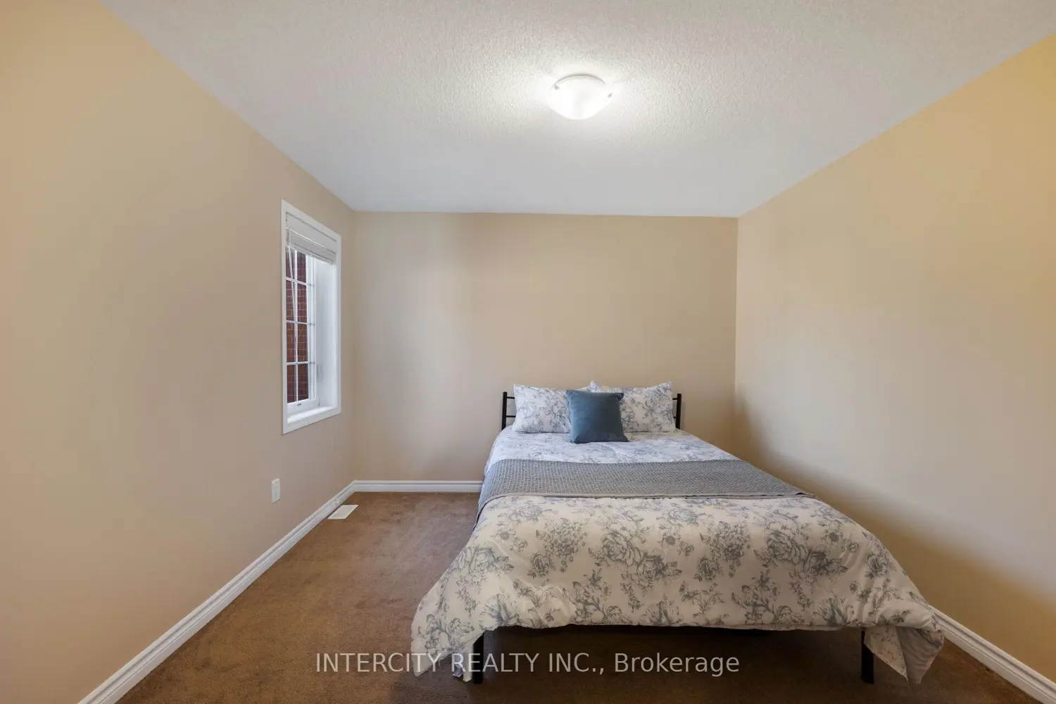Additional image 17 of 19 Enford Crescent