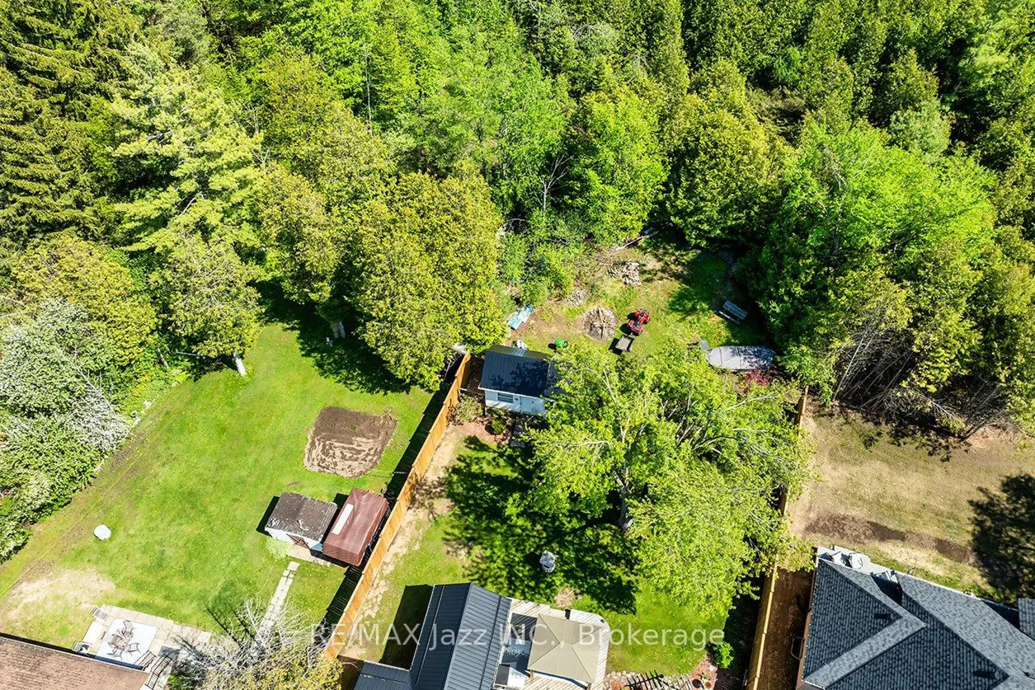 Additional image 4 of 835 Cedar Glen Road