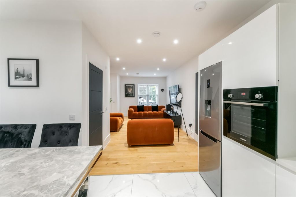 Additional image 10 of 3 bed town house for sale13A West Burnside, Dollar FK14