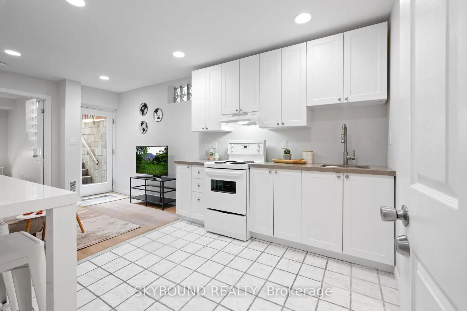 Additional image 10 of 326 Kenilworth Avenue