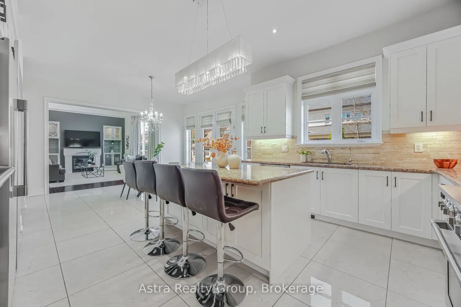75 Virtue Crescent photo 4