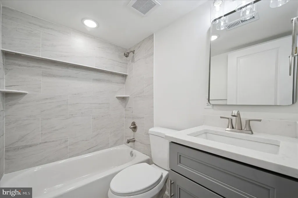 Additional image 12 of 2553 S Dewey Street Unit 1, Philadelphia, PA 19142