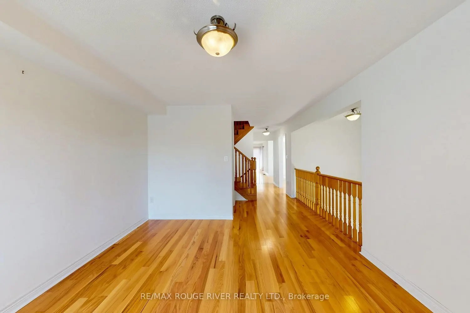 Additional image 6 of 3644C St Clair Avenue