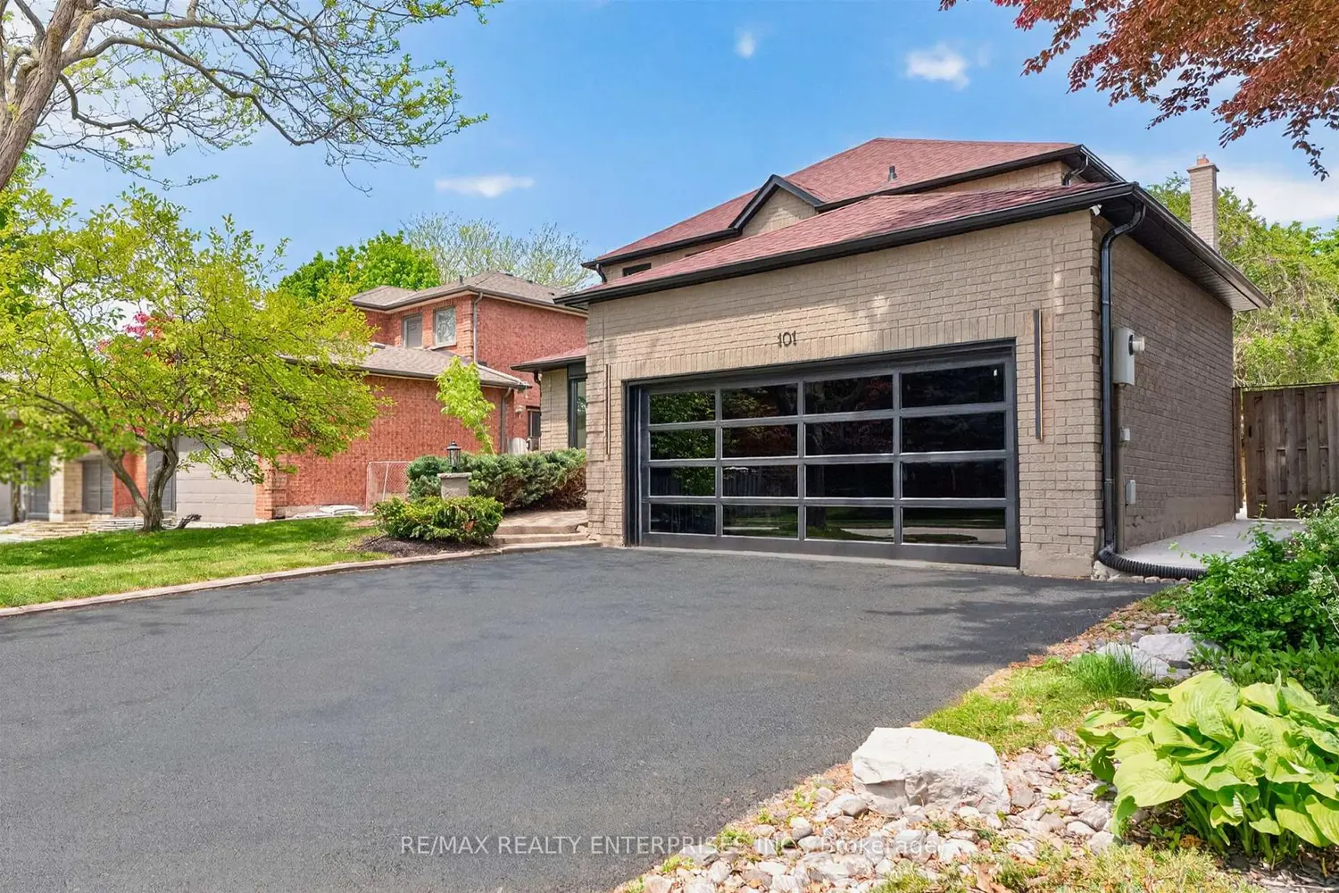 101 Waldie Road