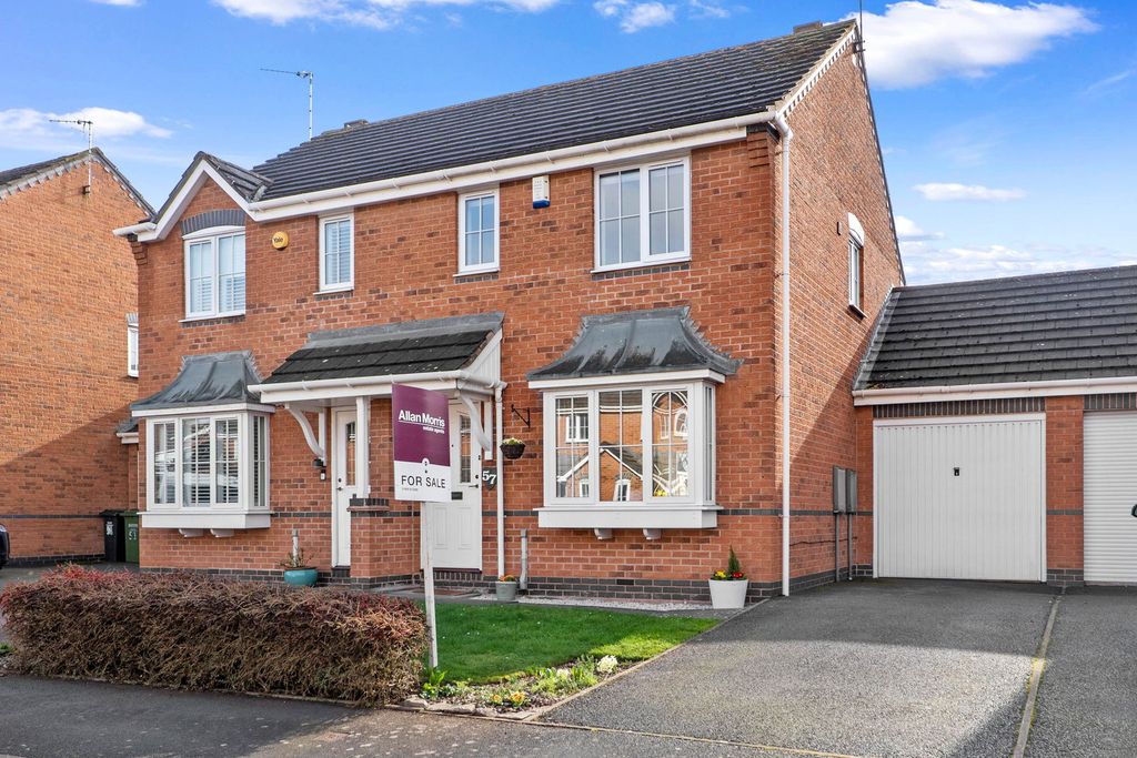 3 bed semi-detached house for sale57 Showell Green, Droitwich, Worcestershire. WR9