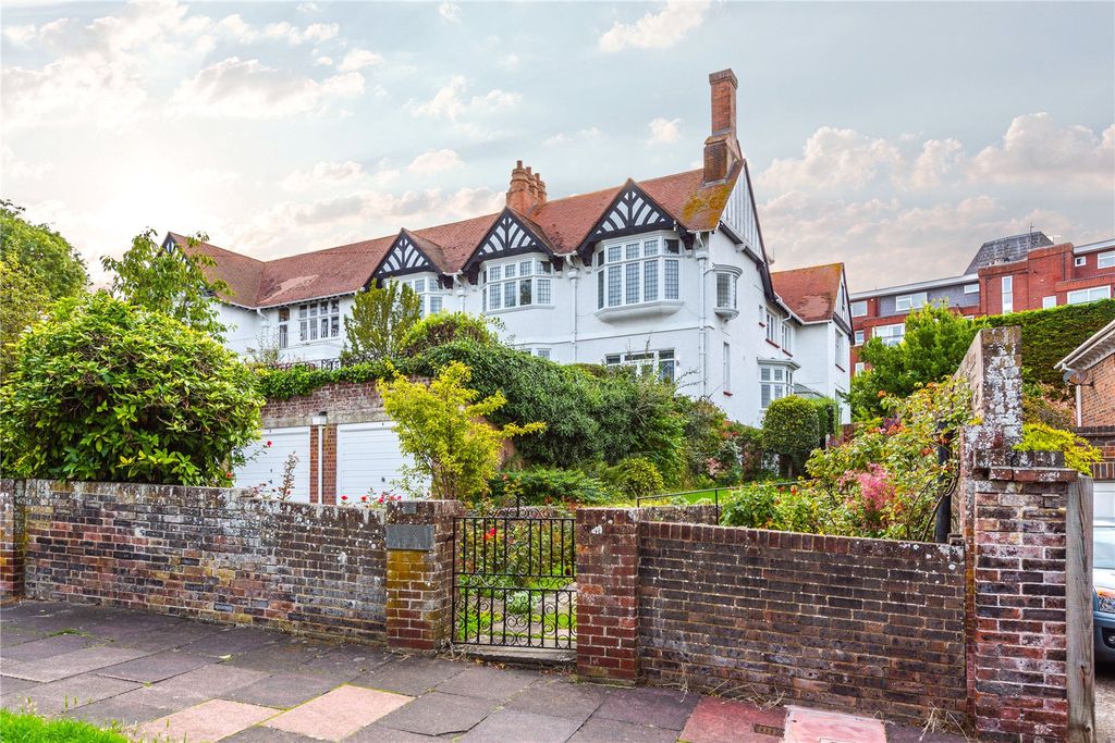 3 bed flat for saleFairfield Road, Meads, Eastbourne, East Sussex BN20