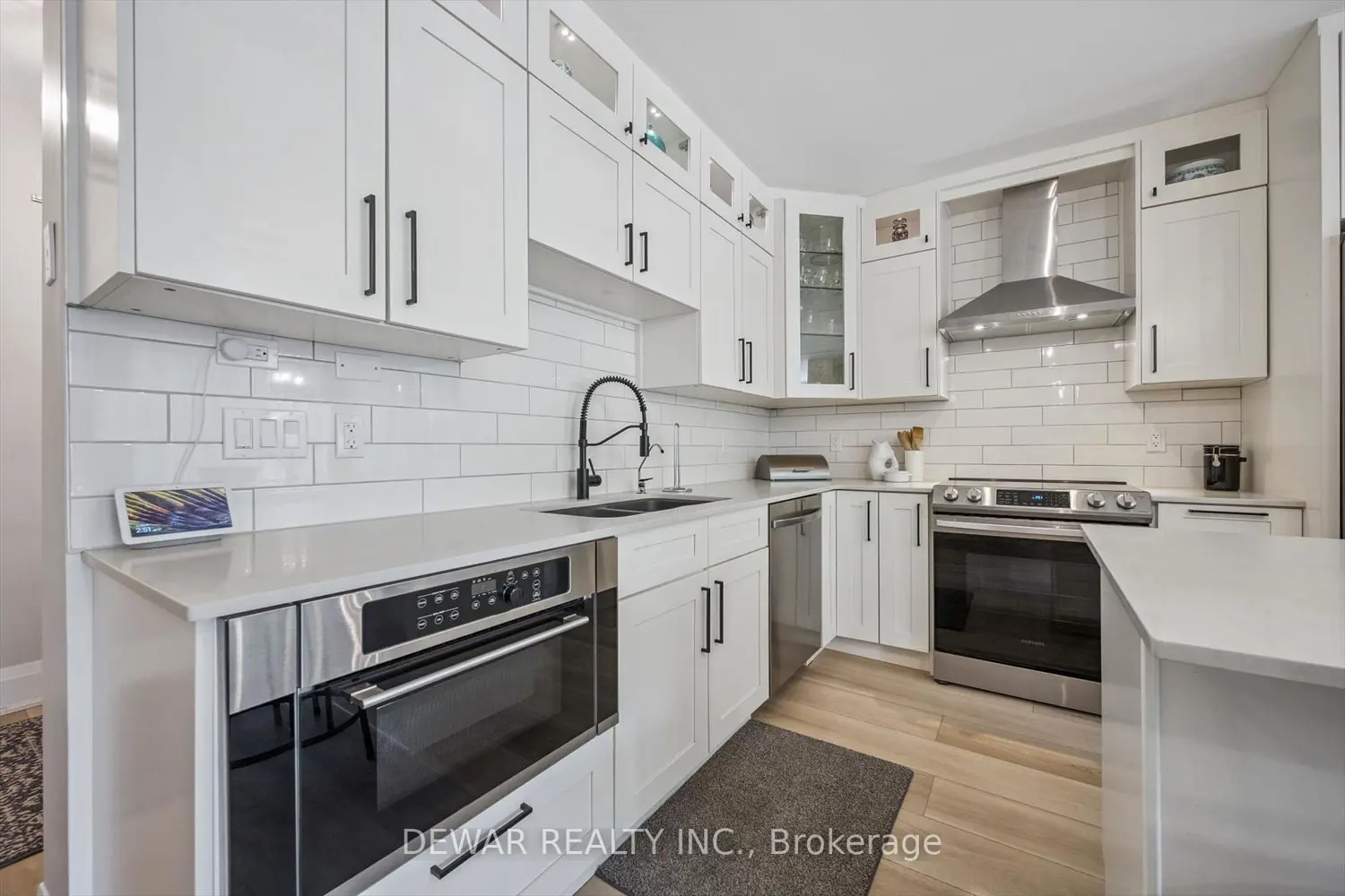 688 Preston Parkway 101 photo 3