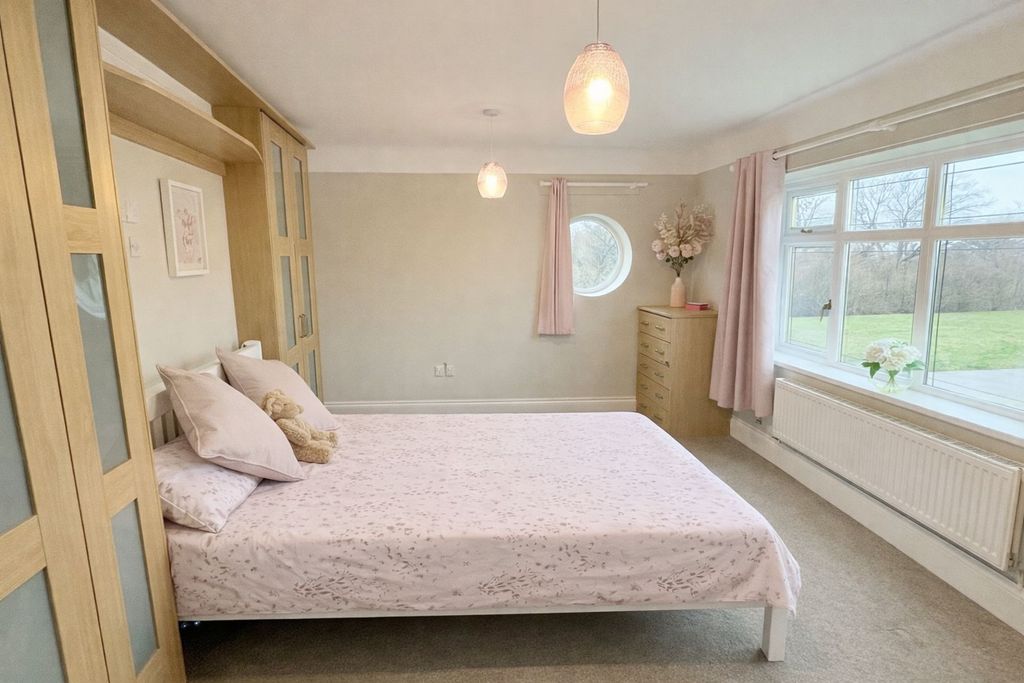 Additional image 19 of 5 bed detached house for salePark Drive, Ellesmere Port CH65