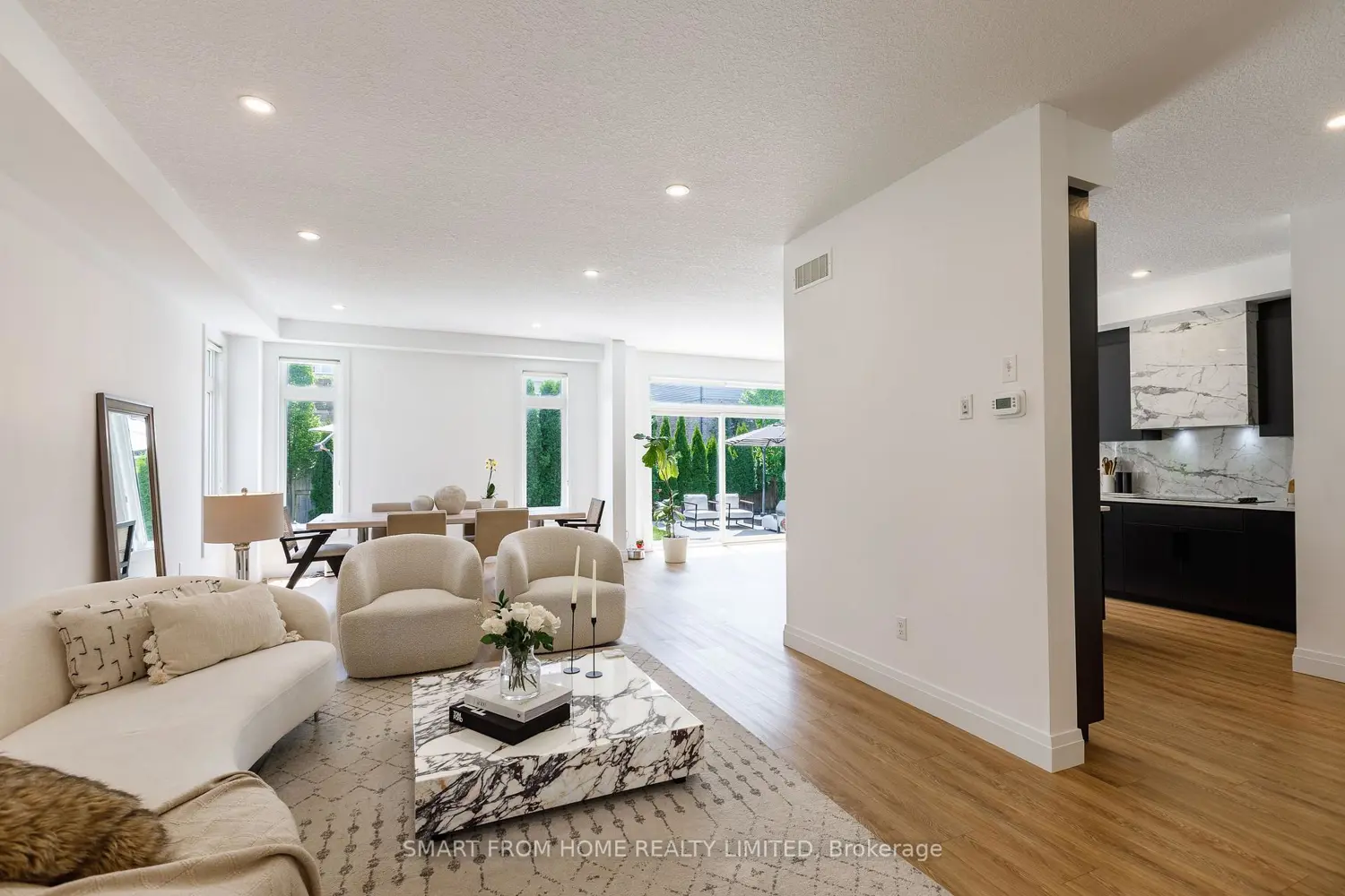 916 Steepleridge Court photo 5