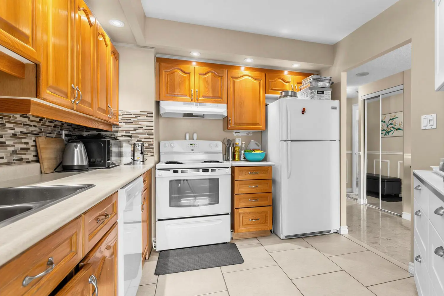 Additional image 4 of 10 Guildwood Parkway 329A
