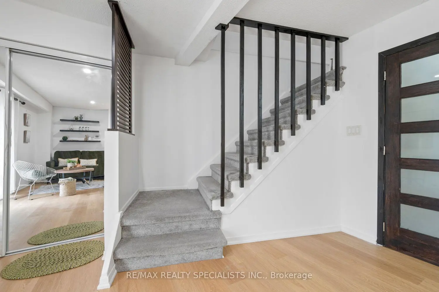 Additional image 7 of 400 Mississauga Valley Boulevard 7