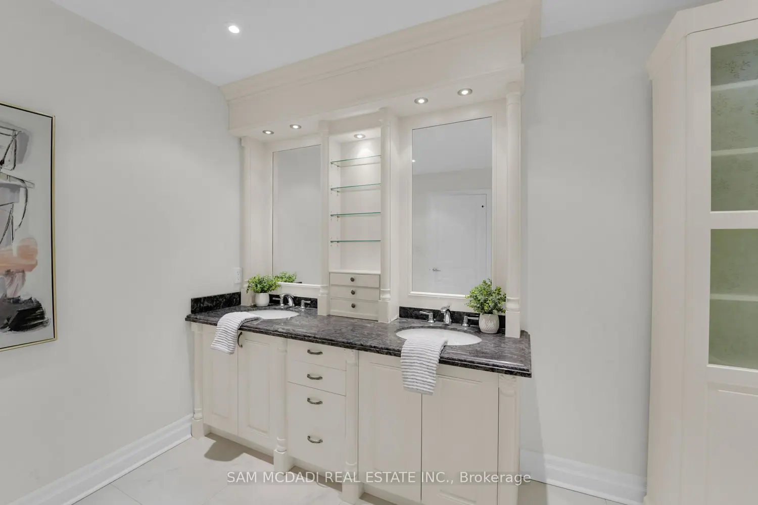Additional image 15 of 65 Port Street 509