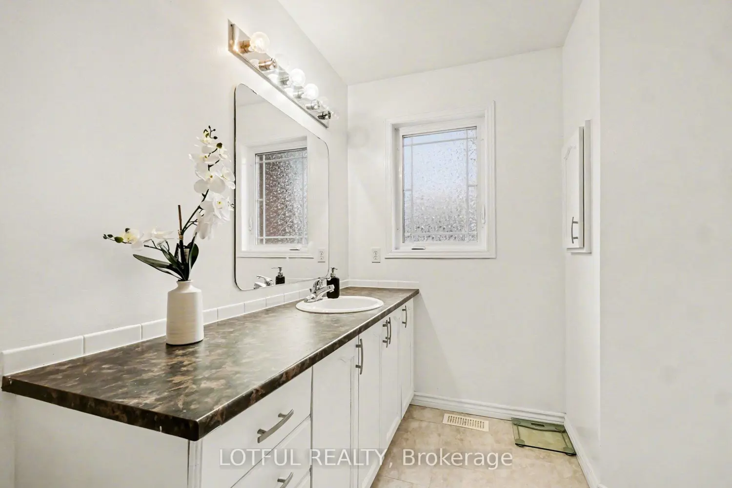 Additional image 11 of 3 Collington Street