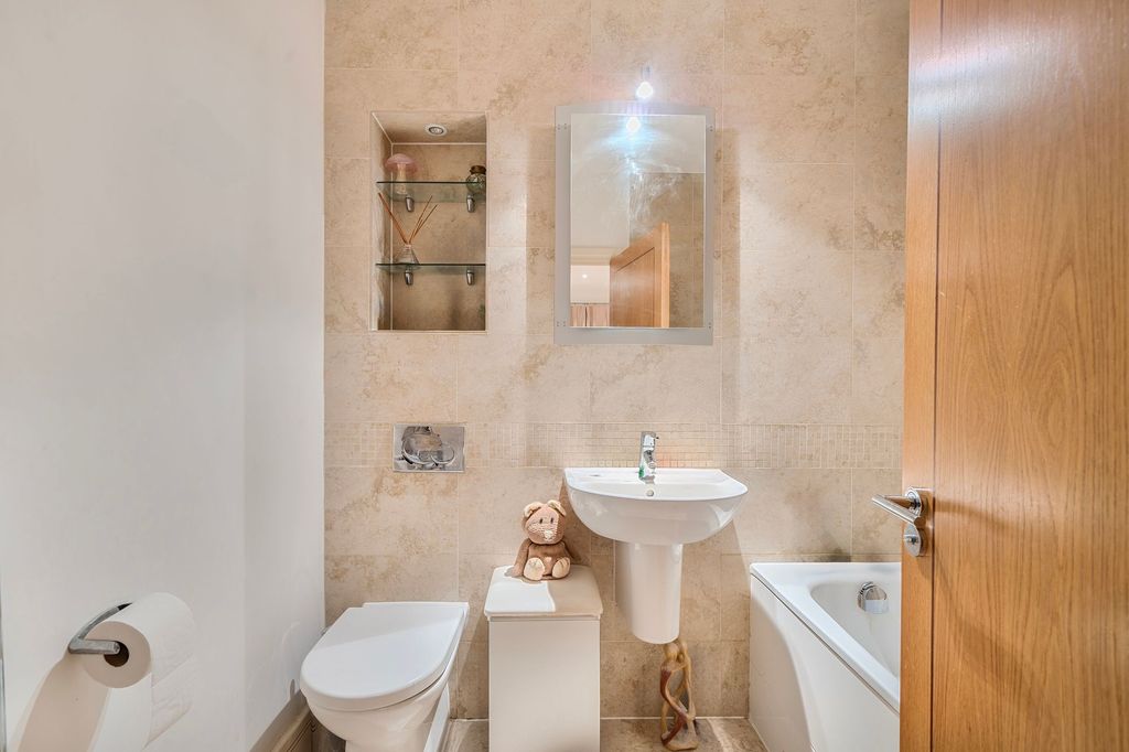 Additional image 11 of 3 bed flat for saleSouth Street, Epsom KT18