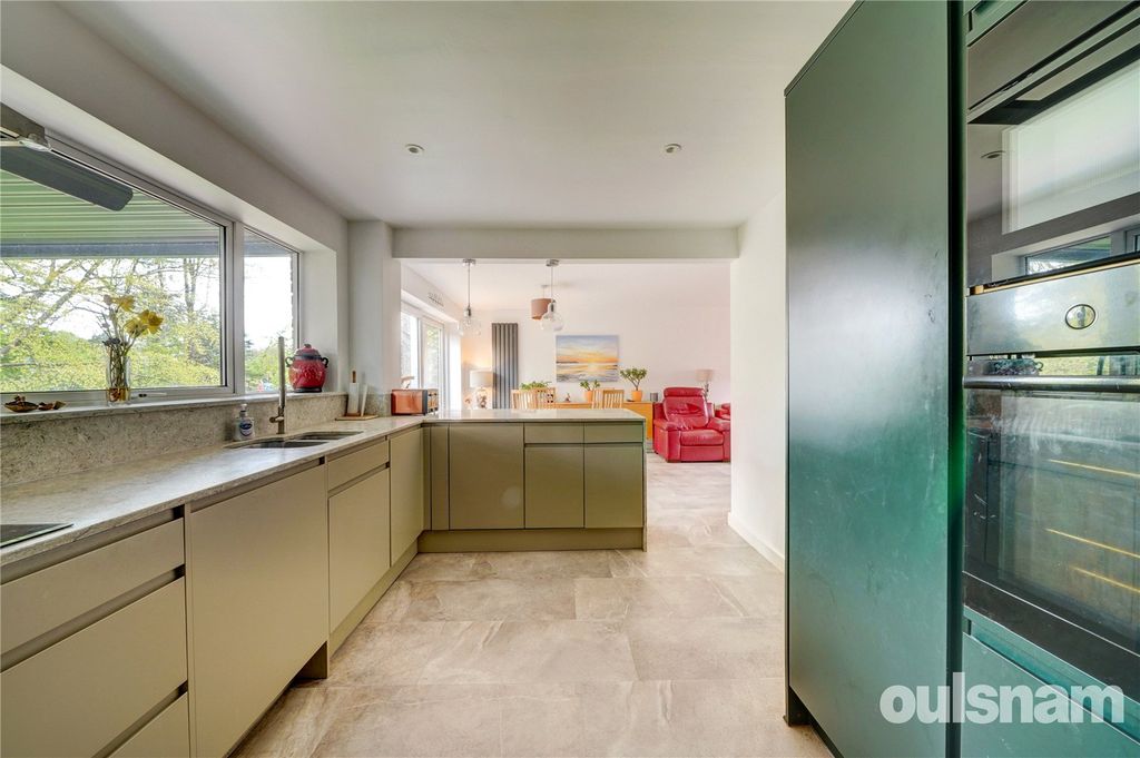 Additional image 9 of 4 bed detached house for saleManor Close, Droitwich, Worcestershire WR9