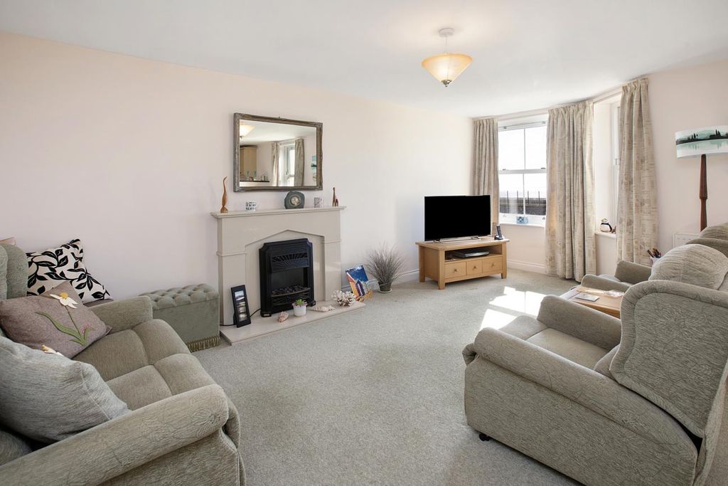 Additional image 2 of 2 bed flat for saleMarine Parade, Dawlish EX7