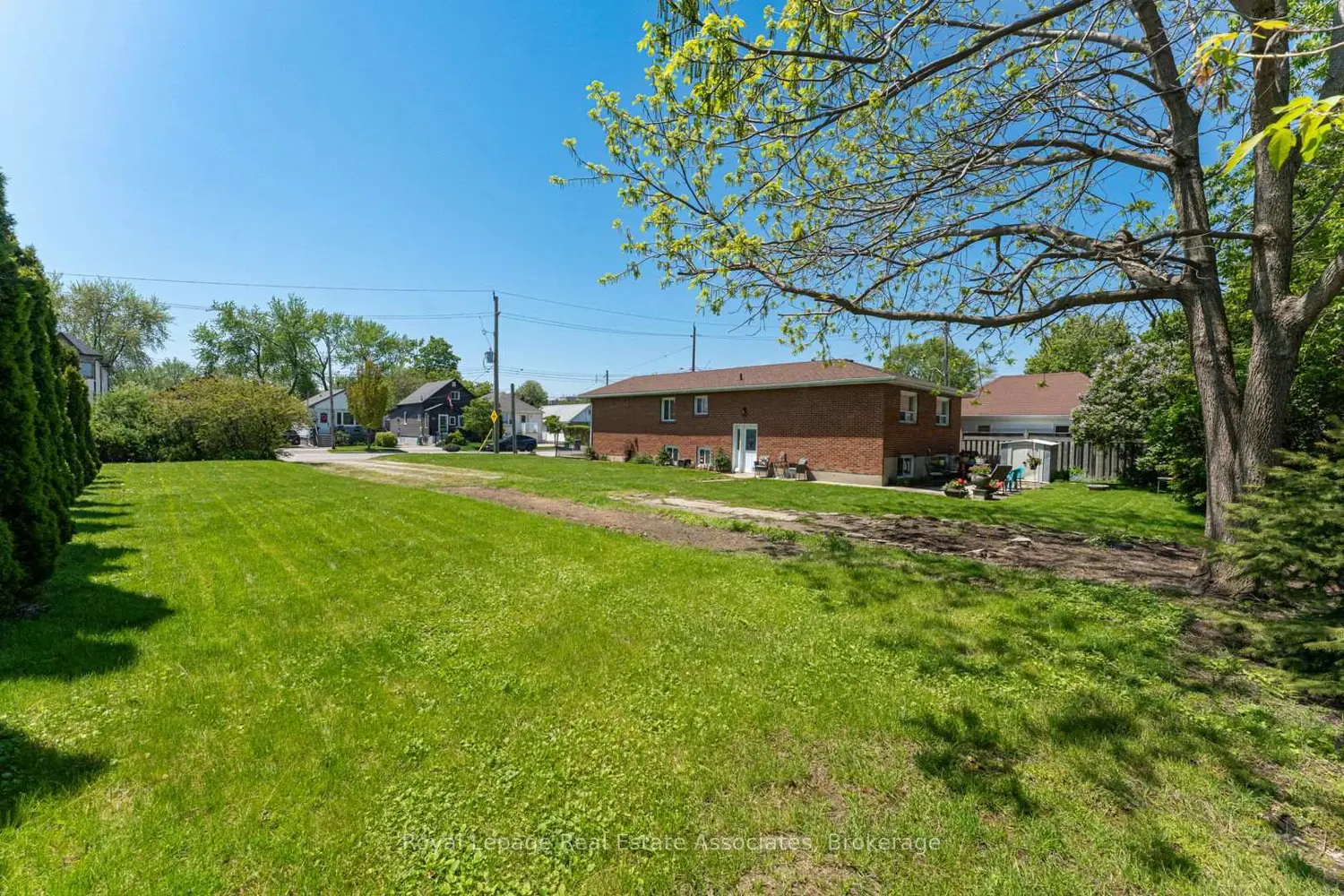 Additional image 17 of 1069 Alexandra Avenue