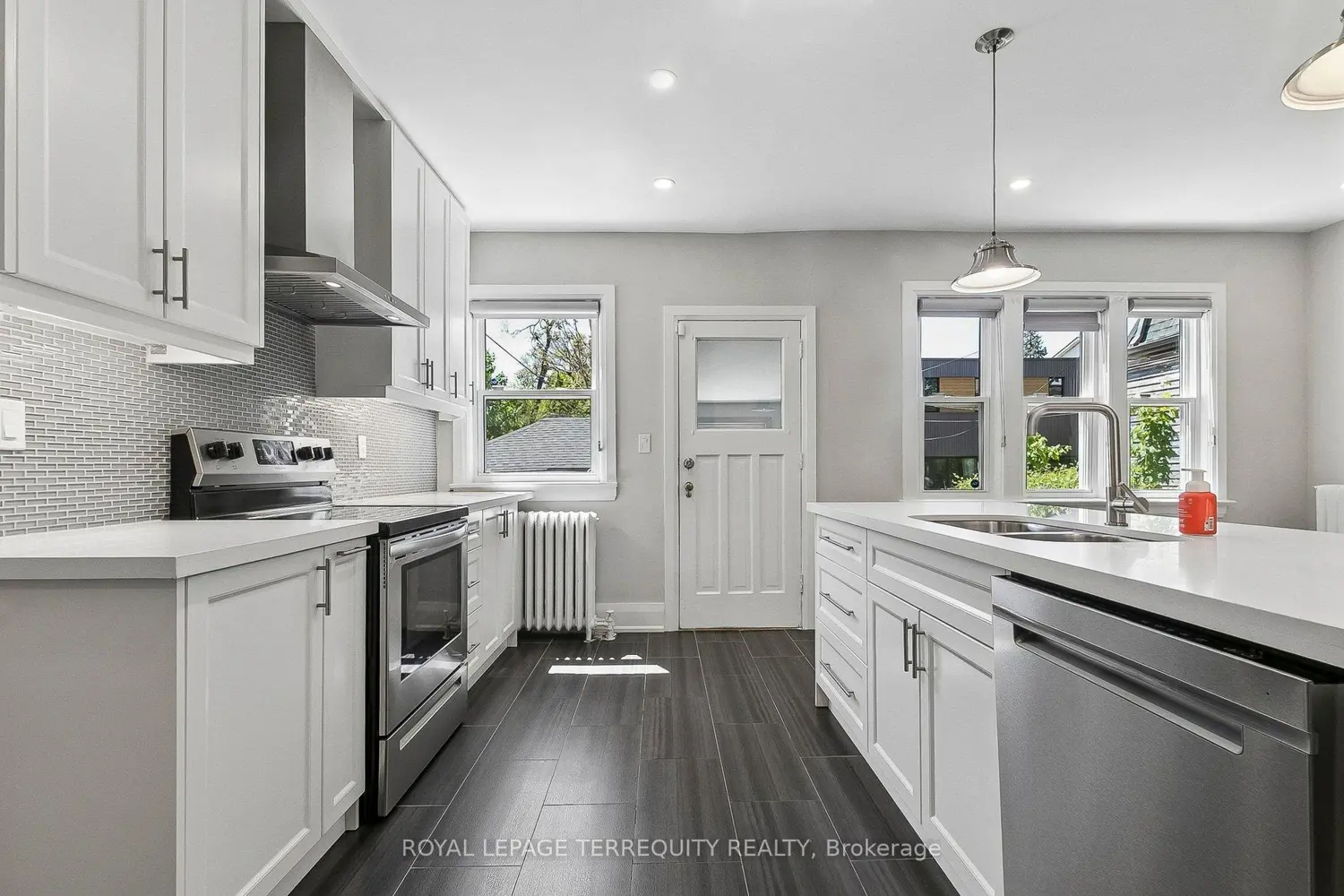 Additional image 7 of 407 Annette Street