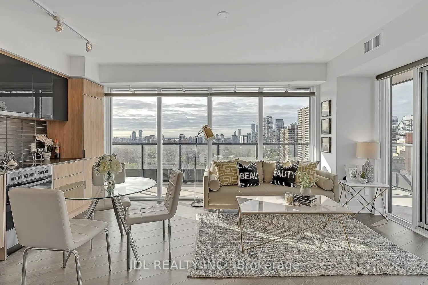 Additional image 3 of 159 Wellesley Street 1308