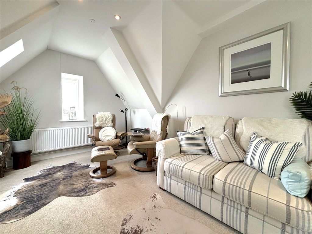 Additional image 5 of 3 bed flat for saleSomerleigh Road, Dorchester, Dorset DT1