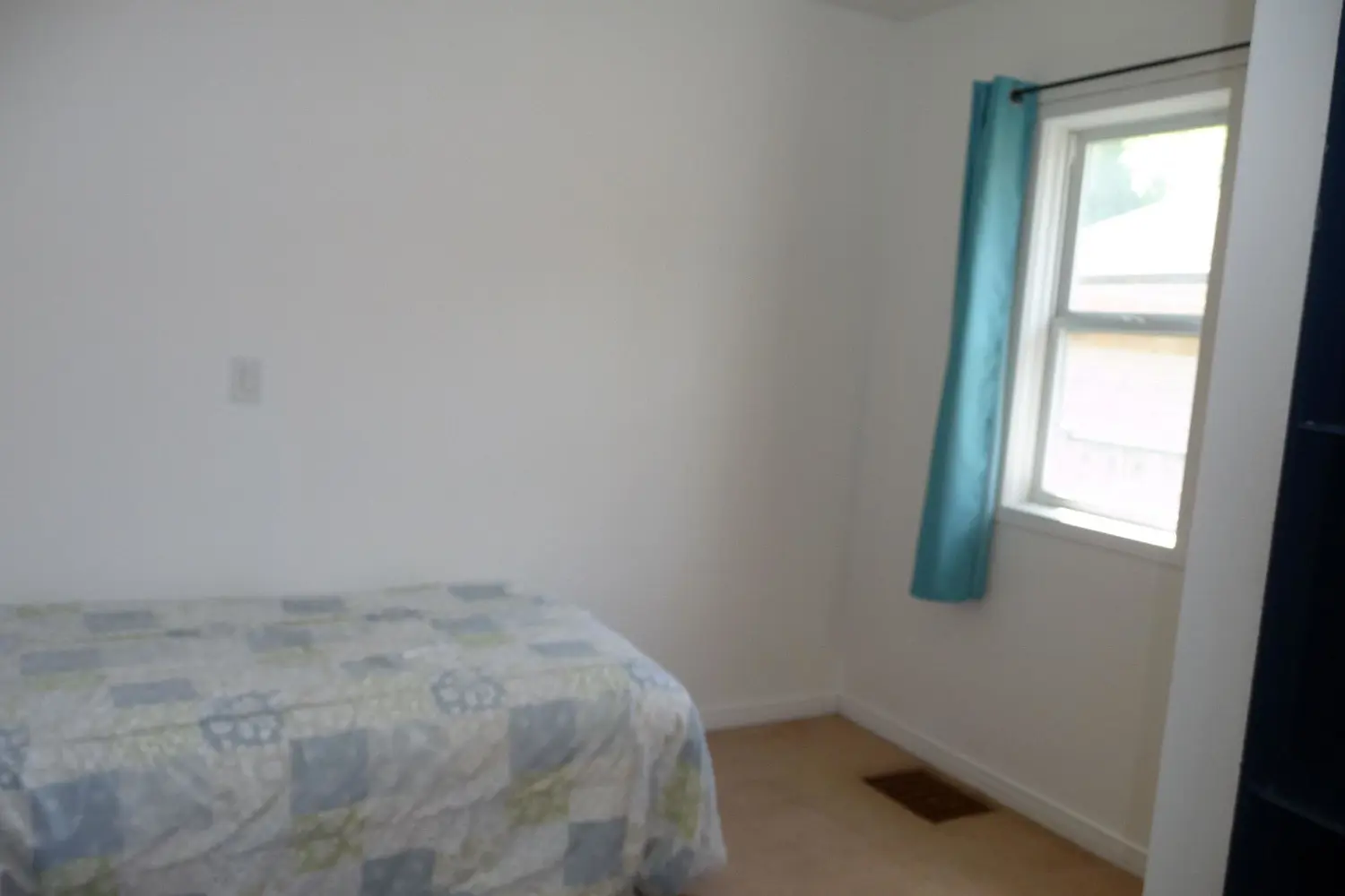 Additional image 6 of 206 Emerson Avenue