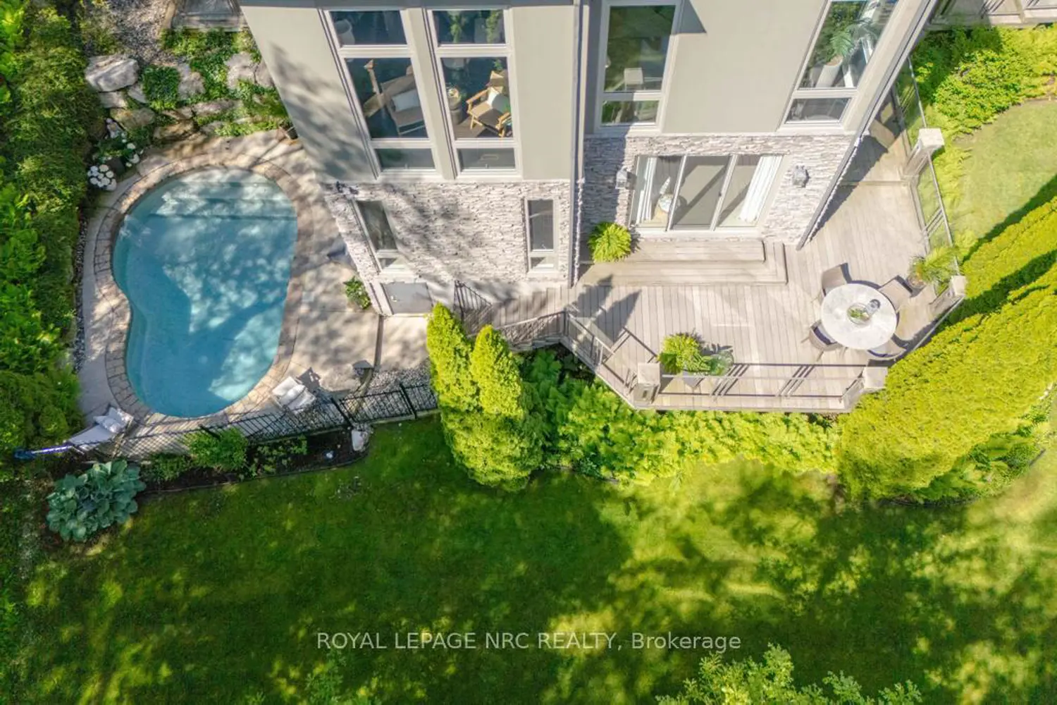 164A Lakeshore Road photo 3