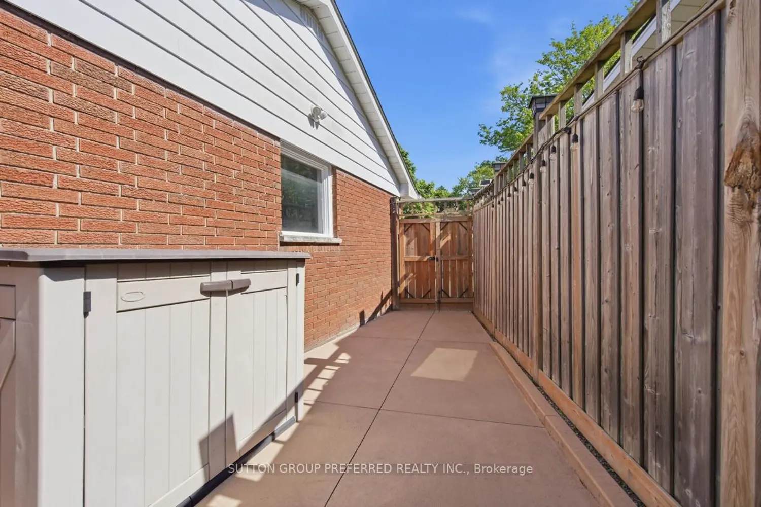 Additional image 18 of 27 Stormont Drive