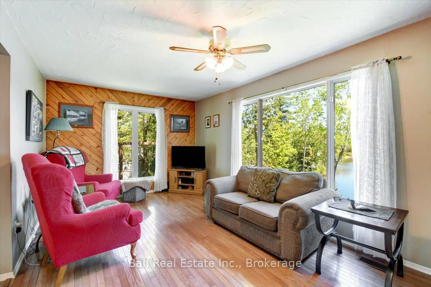 29 Brown Lane photo 5