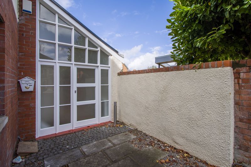 Additional image 8 of 2 bed flat for saleWoodland Hall, Woodland Place, Penarth CF64
