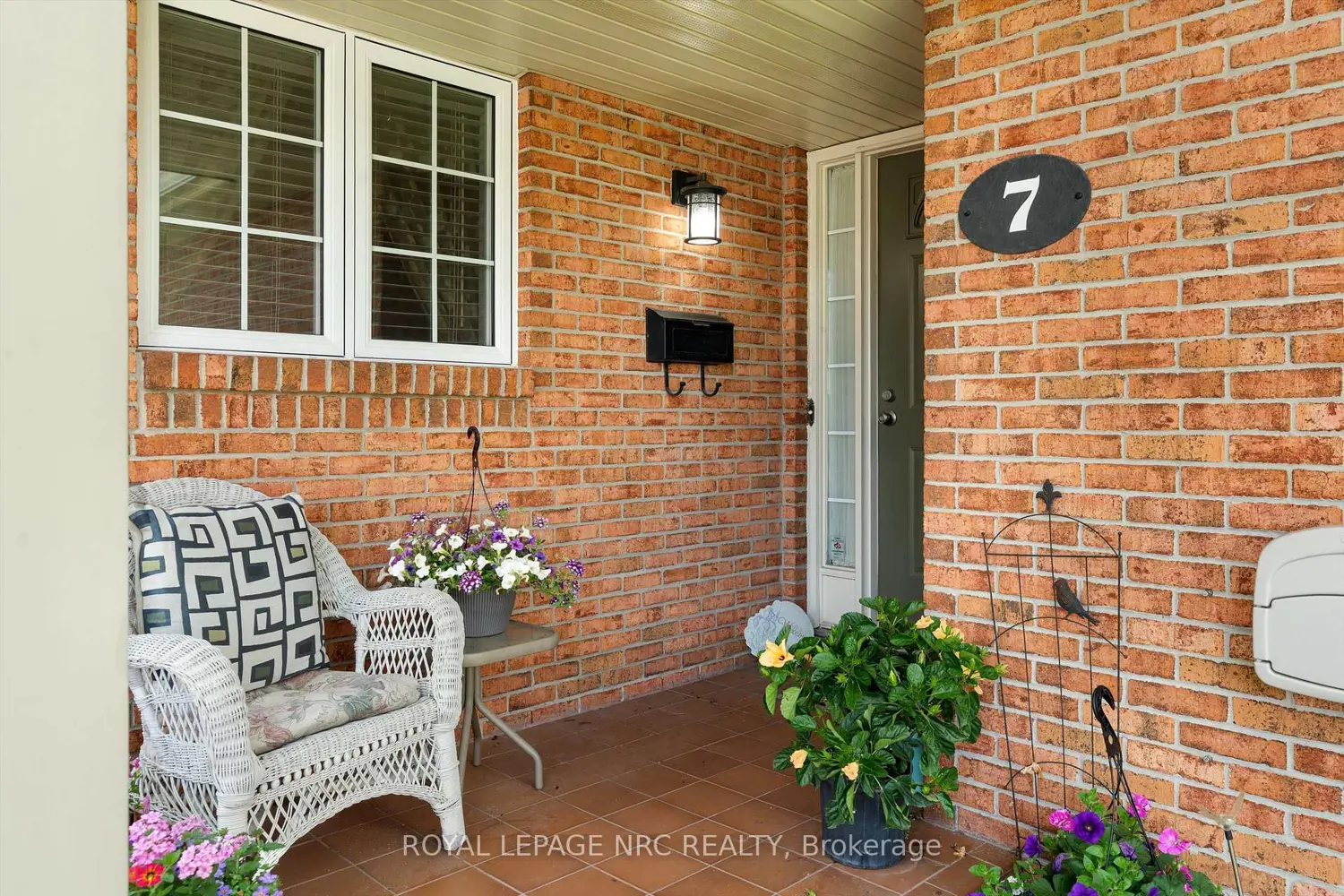 275 Pelham Road 7