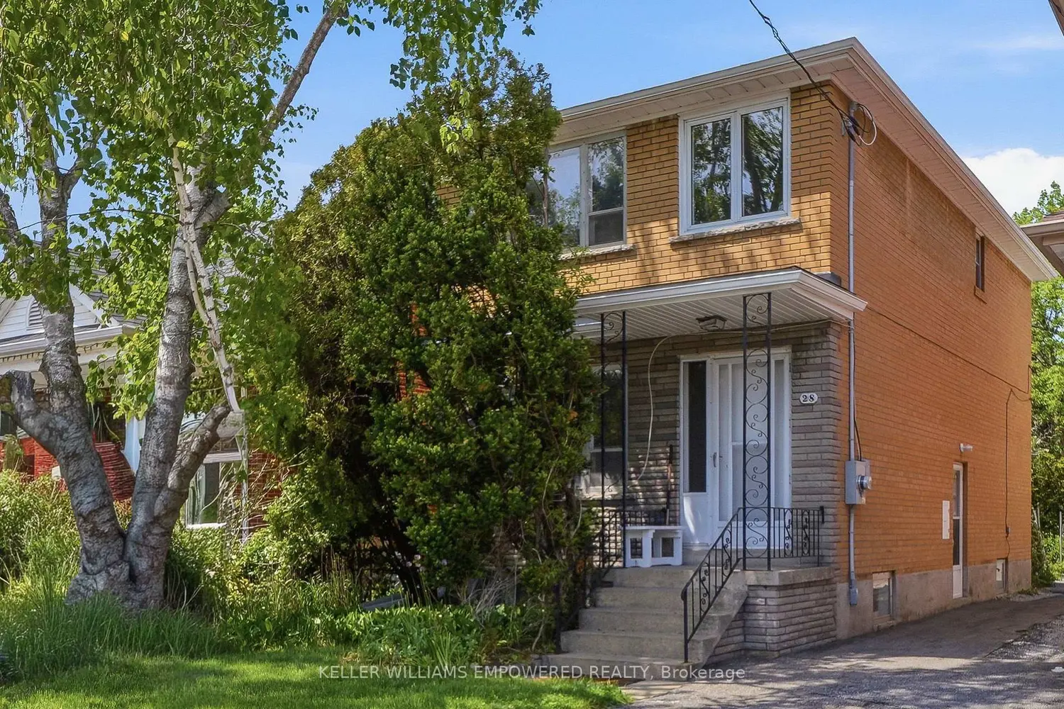28 East Drive