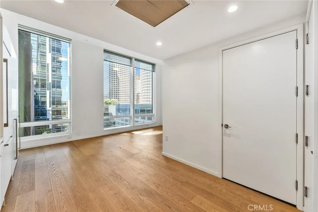 Additional image 2 of 877 Francisco St Unit 805, Los Angeles, CA 90017