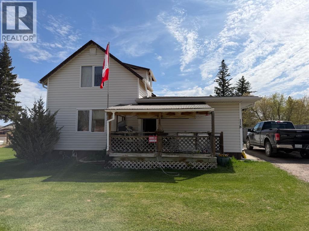 118 2 Street W