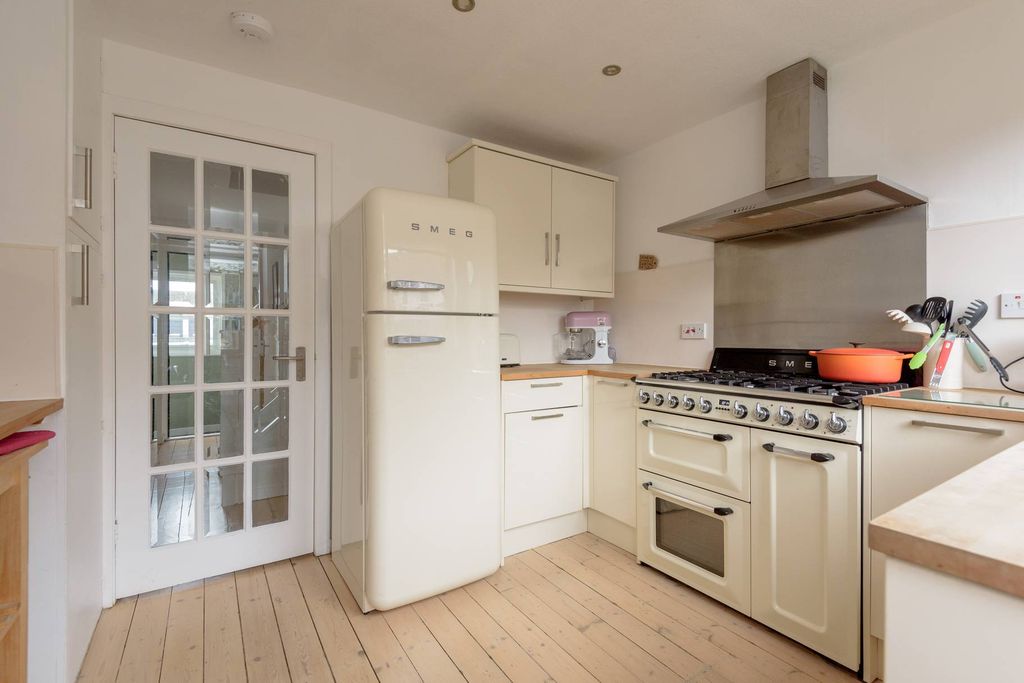 Additional image 9 of 3 bed terraced house for sale2 Lady Jane Gardens, North Berwick EH39