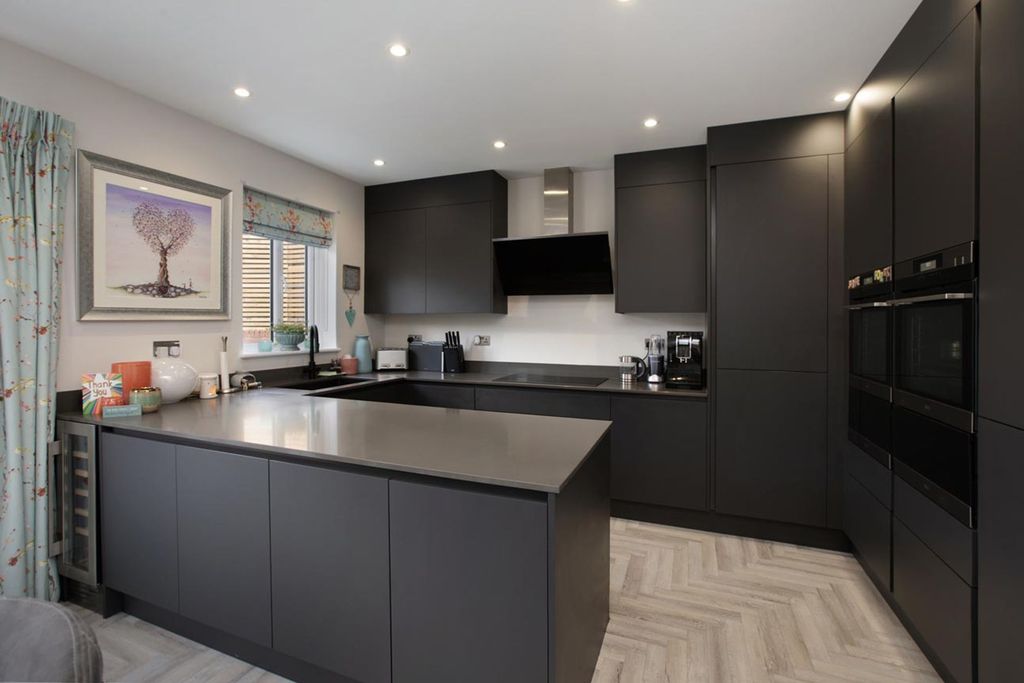 Additional image 5 of 4 bed detached house for saleCurlew Way, Dawlish EX7