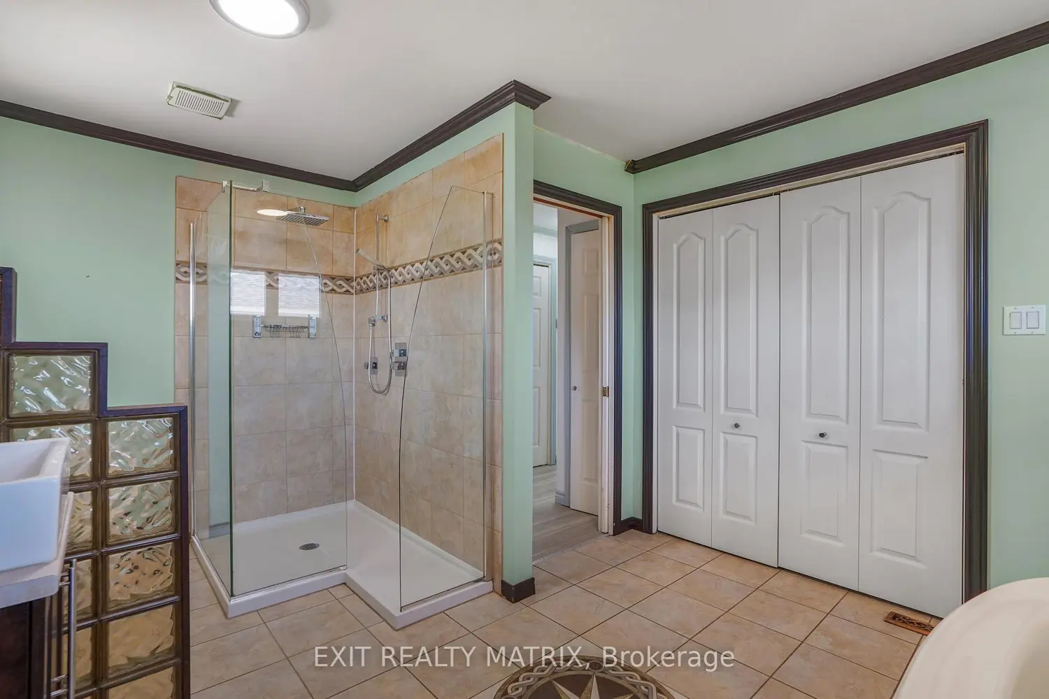 Additional image 10 of 845 Cartier Boulevard