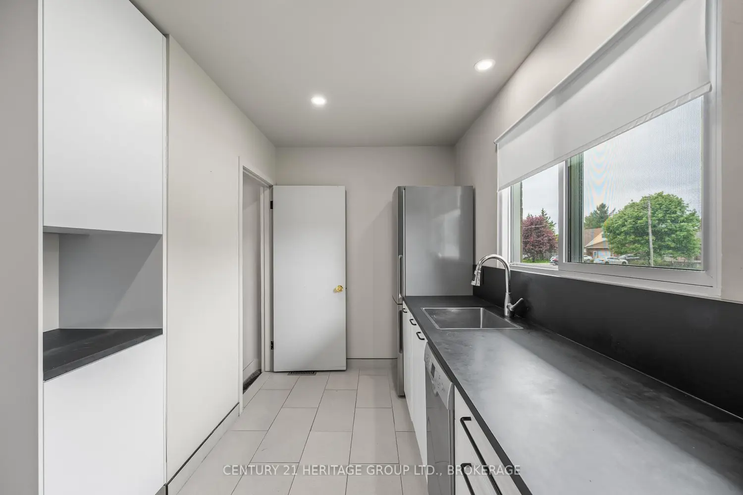 486 Kirkwood Road photo 4