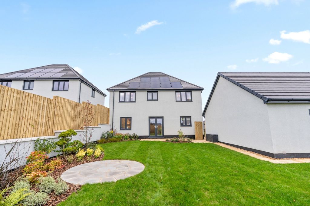 Additional image 2 of 4 bed detached house for saleDartmouth, Devon TQ6